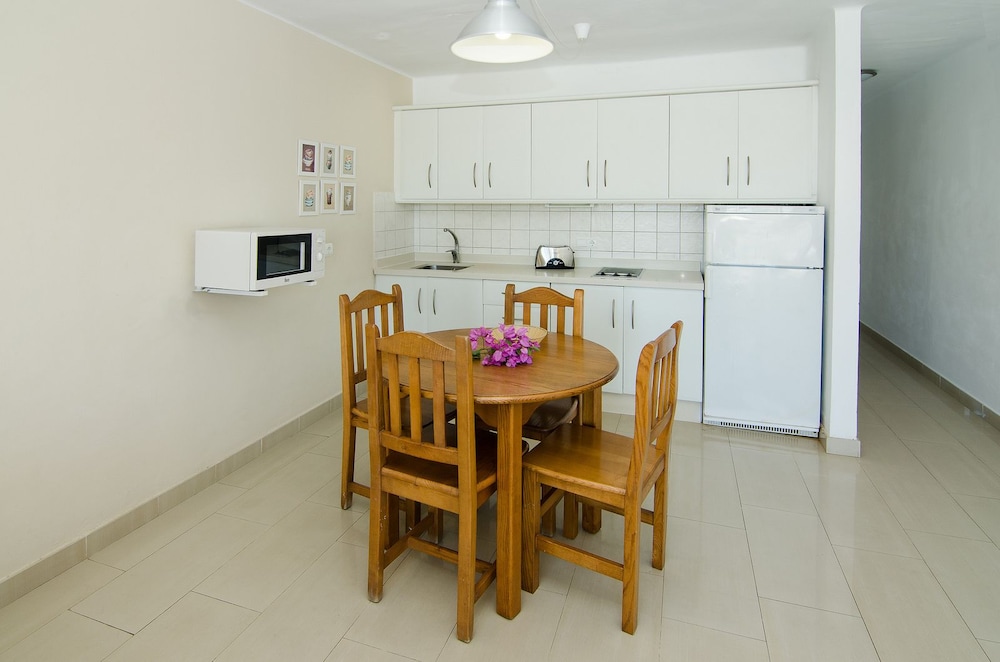 Parque Tropical Apartments 25/28