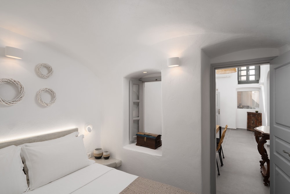 Kastro Mansion 15/50