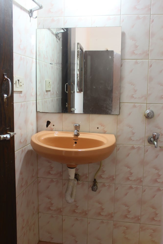 Poonam Village Resort 49/50