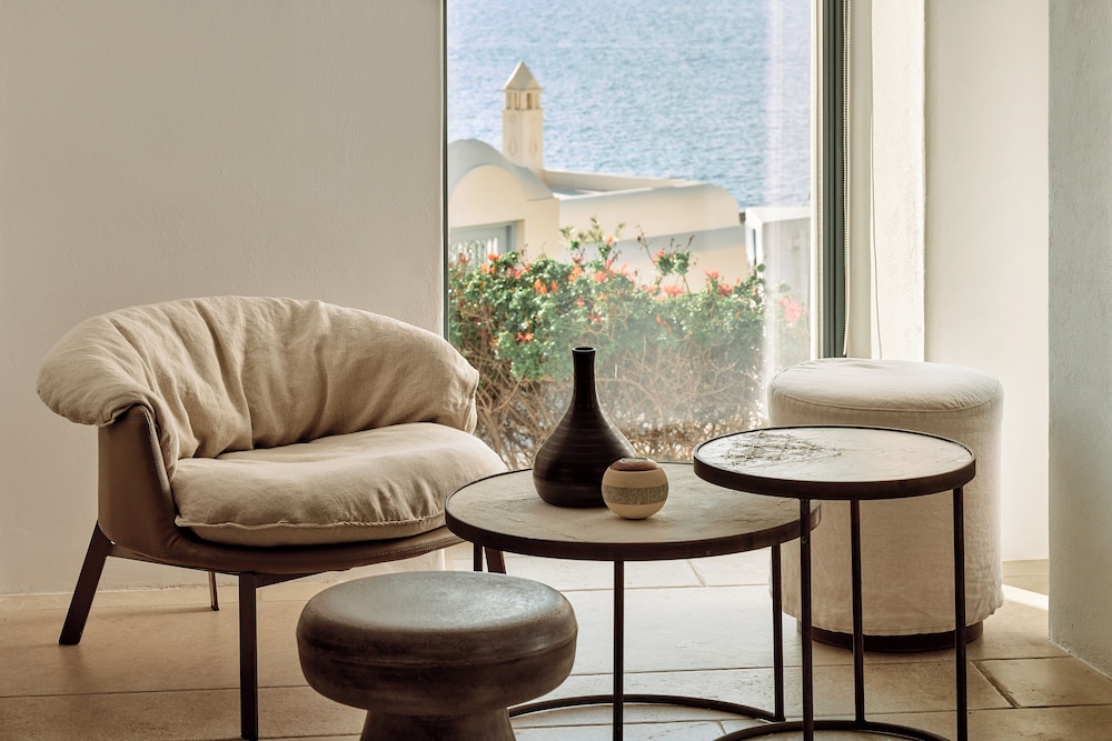 Mykonos Adonis Hotel 60/76