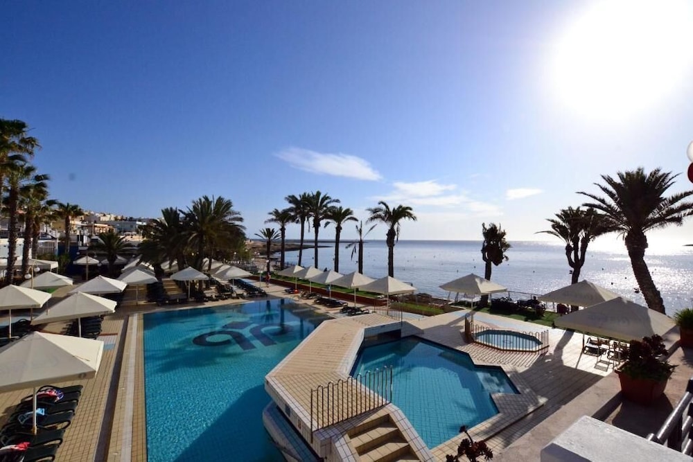 Qawra Palace Resort & Spa