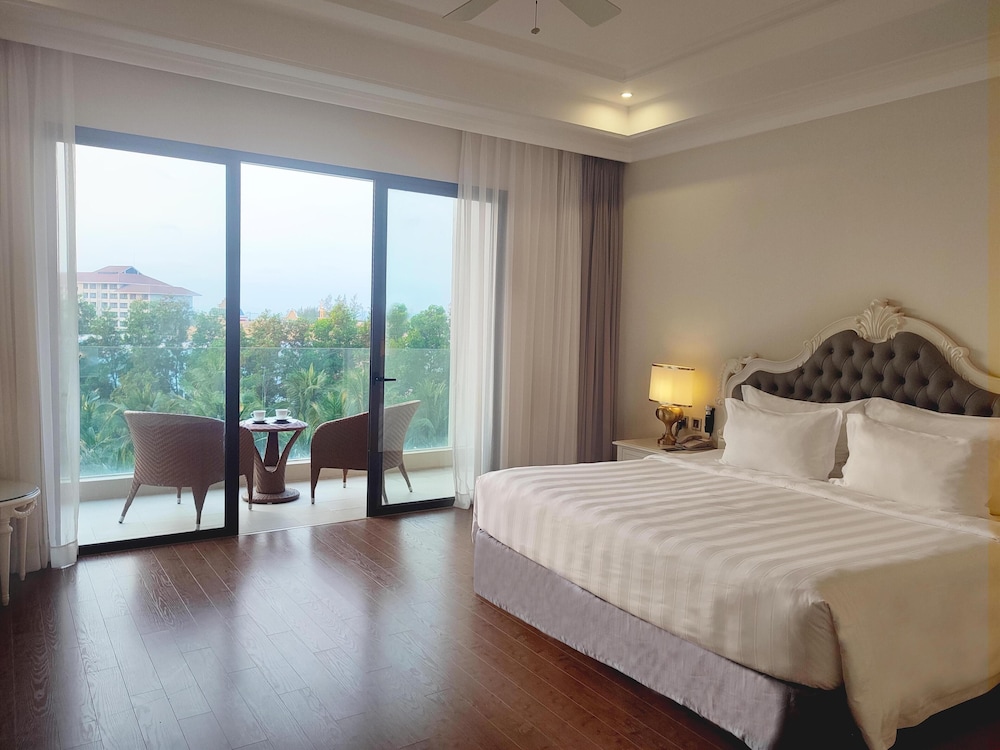 Wyndham Grand Phu Quoc 11/50