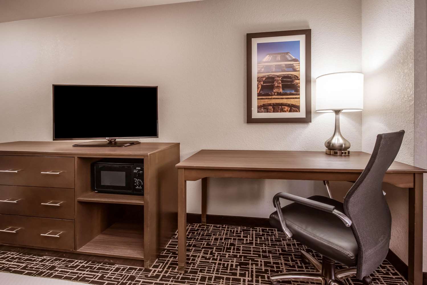 La Quinta Inn & Suites by Wyndham Fairborn Wright-Patterson 41/50