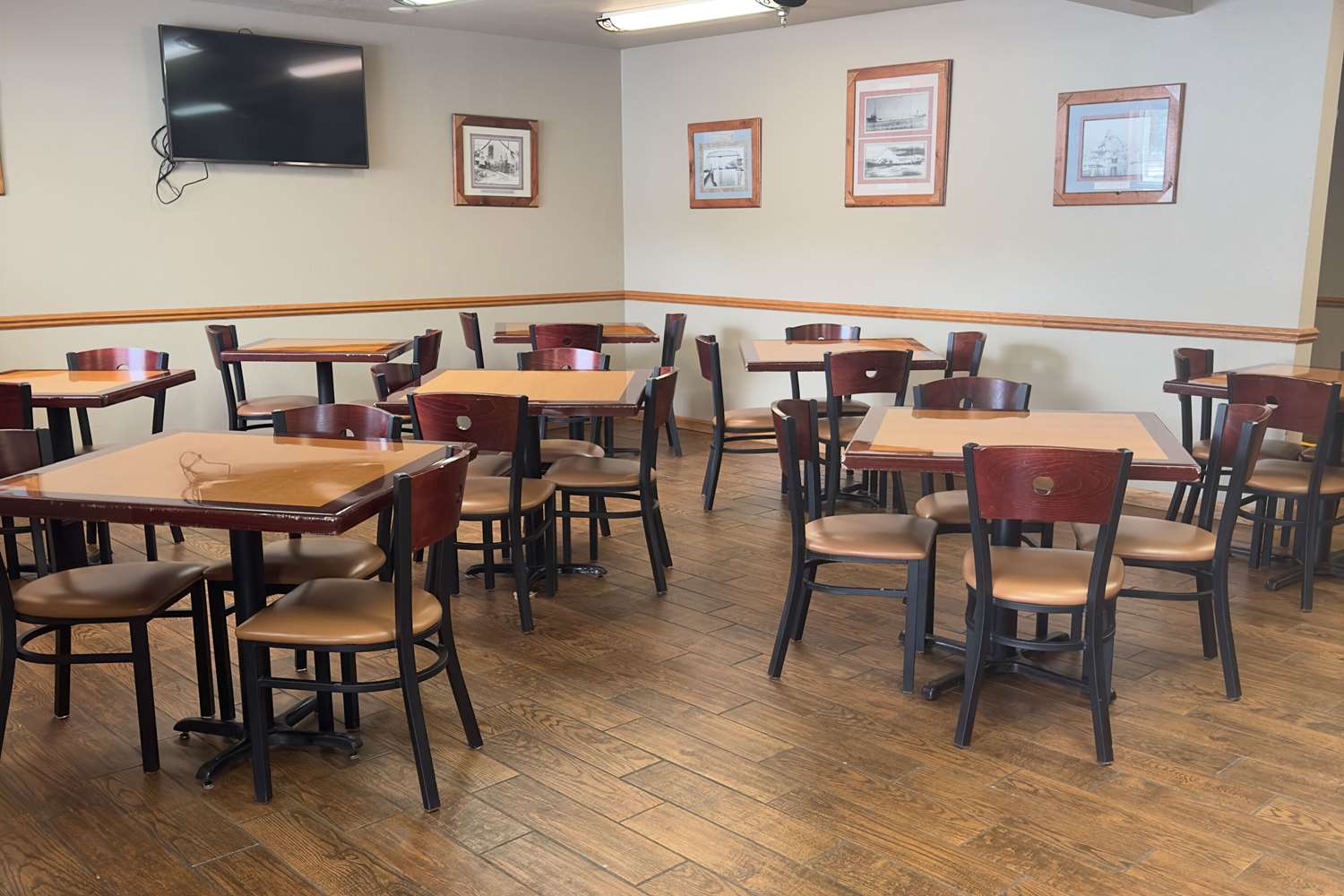 Sleep Inn & Suites near Spirit Mountain 42/49