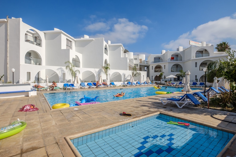 Pandream Hotel Apartments 42/50
