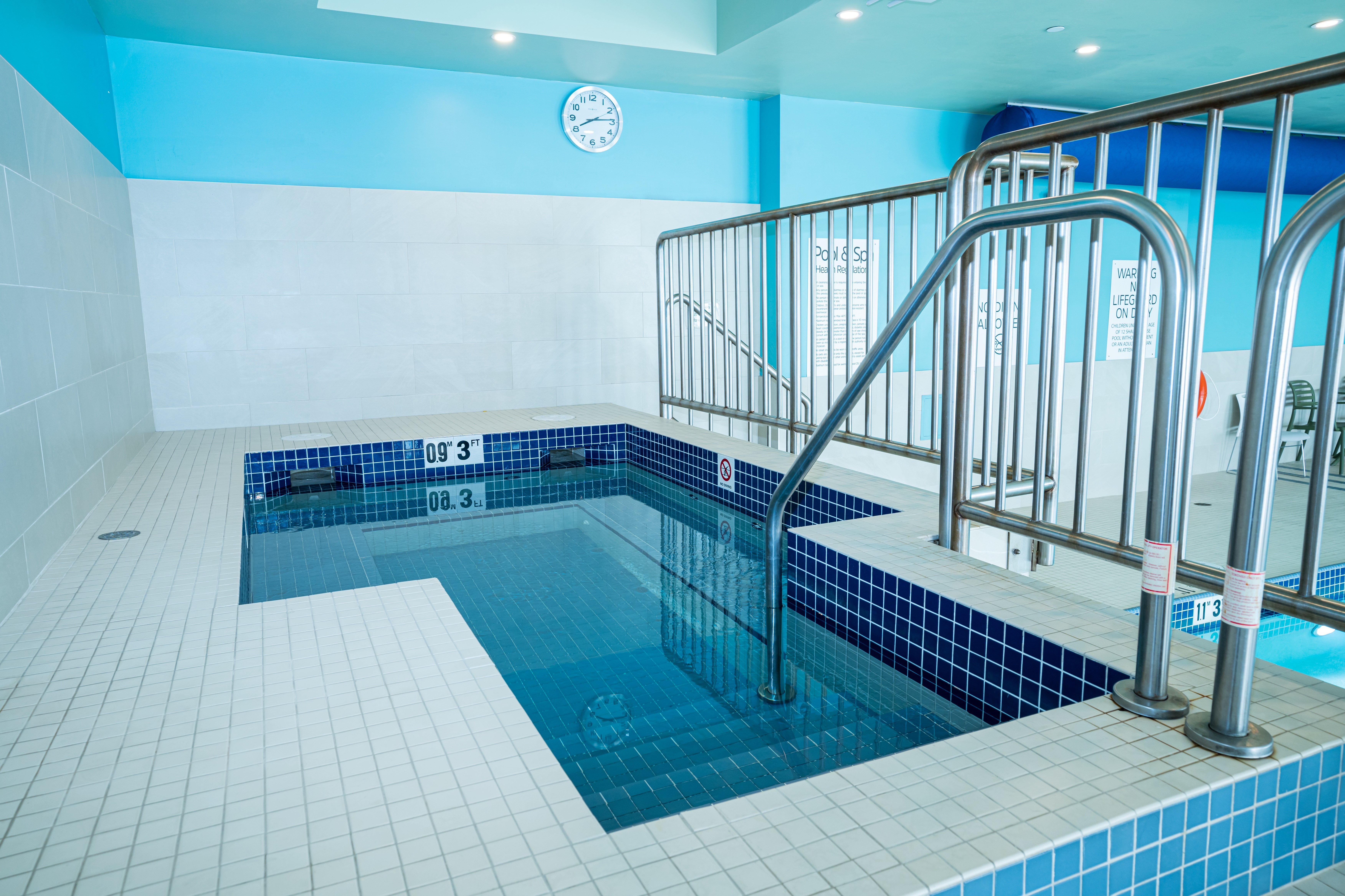 Holiday Inn Express And Suites Edmonton Sw Windermere 37/78