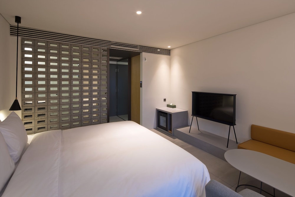 Hotel Cont 21/43