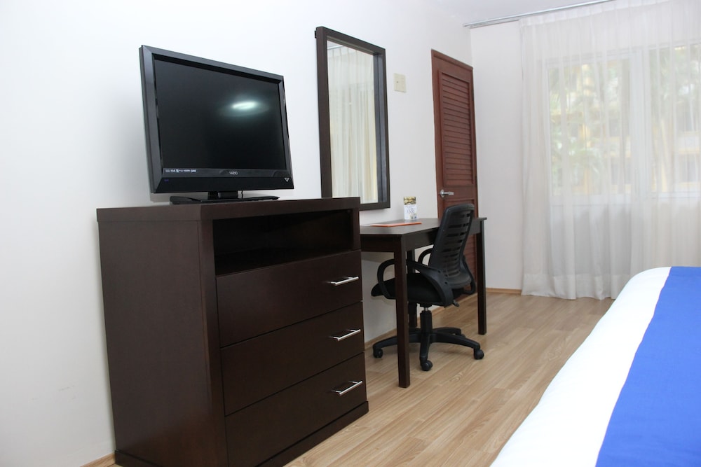 Hotel Posada de Tampico 41/51