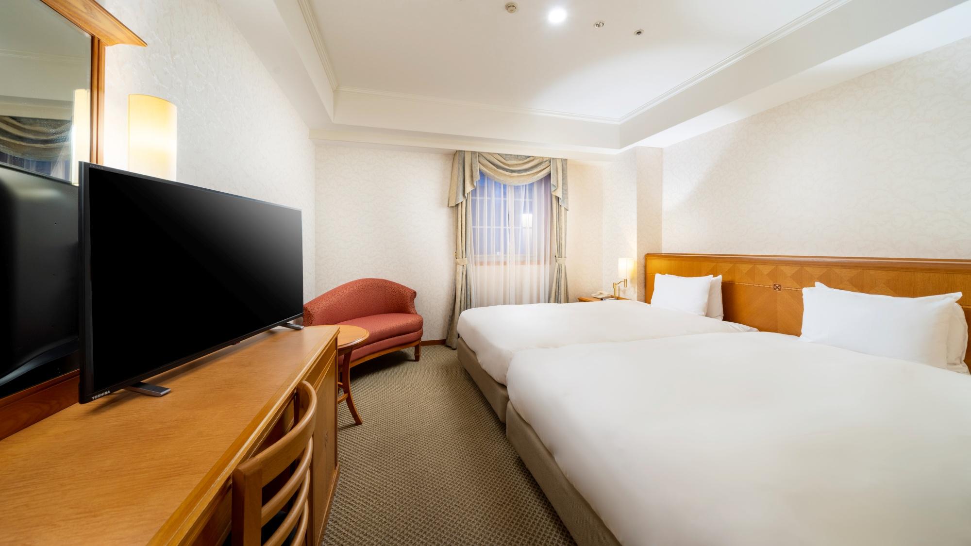 Hollywood, Standard, Twin Beds