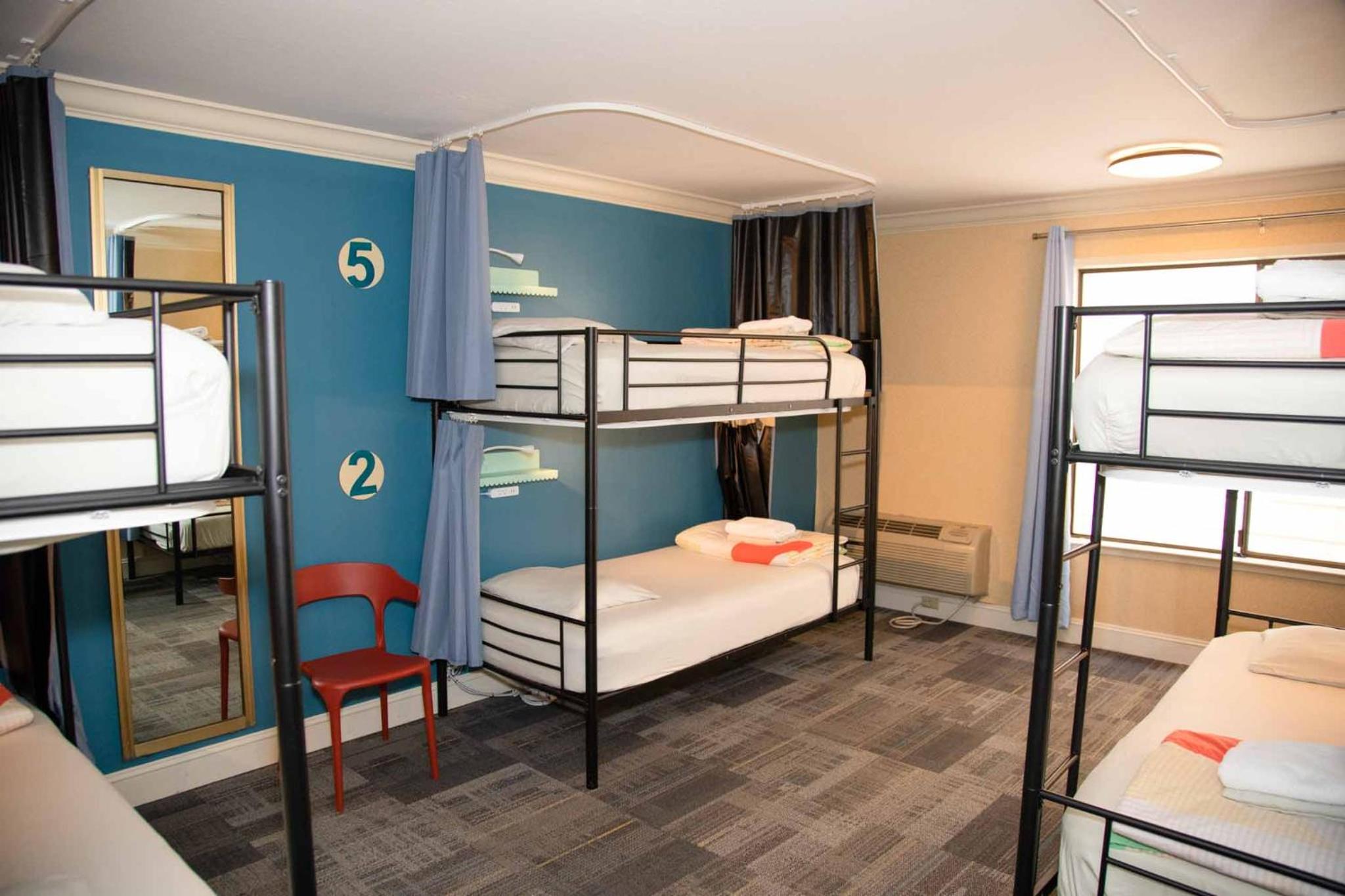 MIXED DORM, 6 BEDS