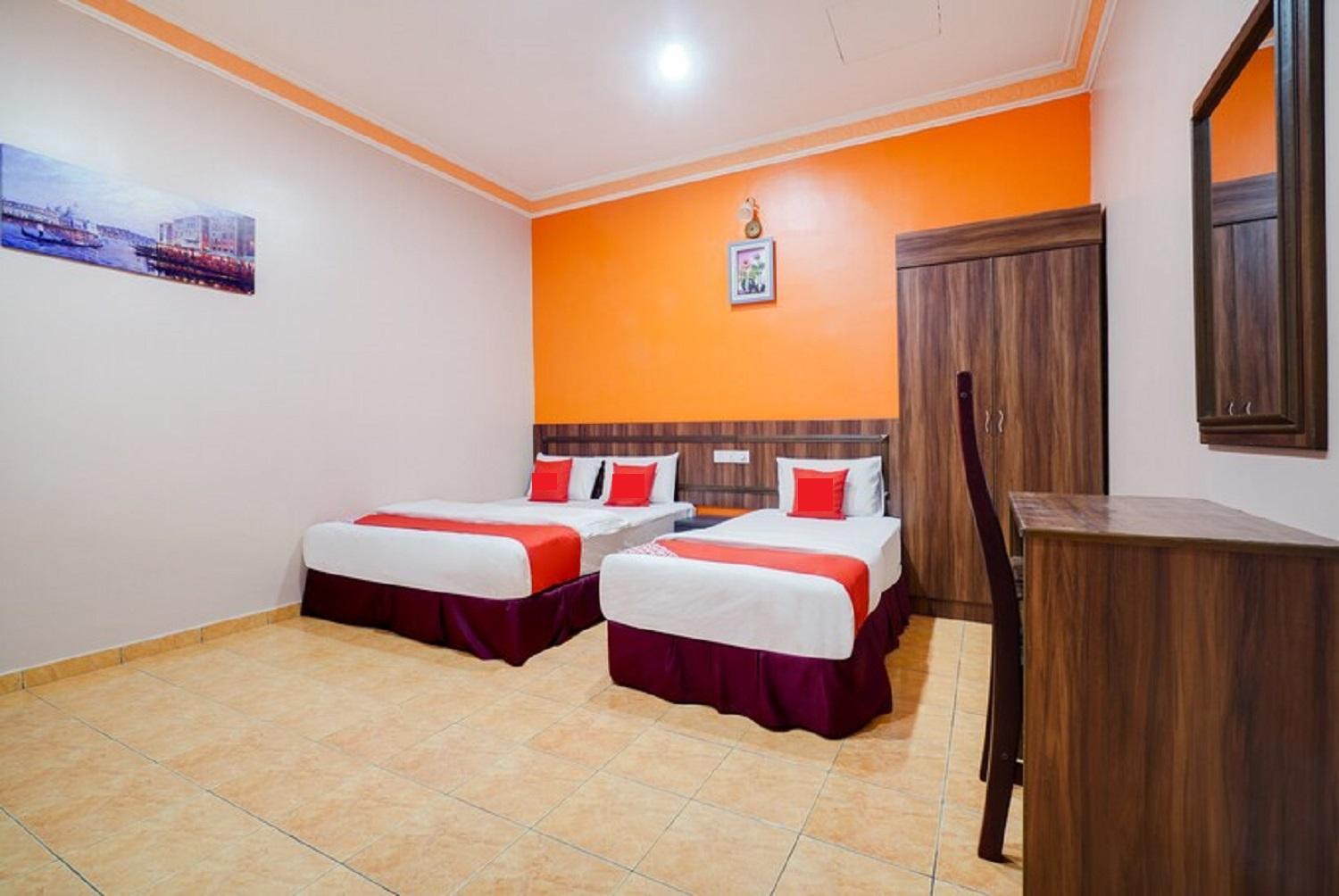 Hill Times Inn Hotel 15/27