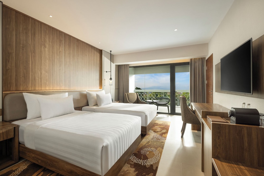 ROYAL, PREMIER, TWIN BEDS