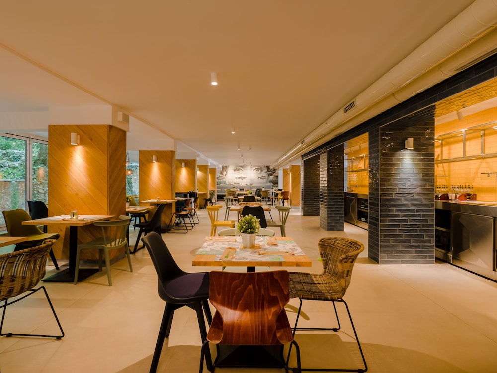 ibis Styles Golden Sands Roomer Hotel 31/45