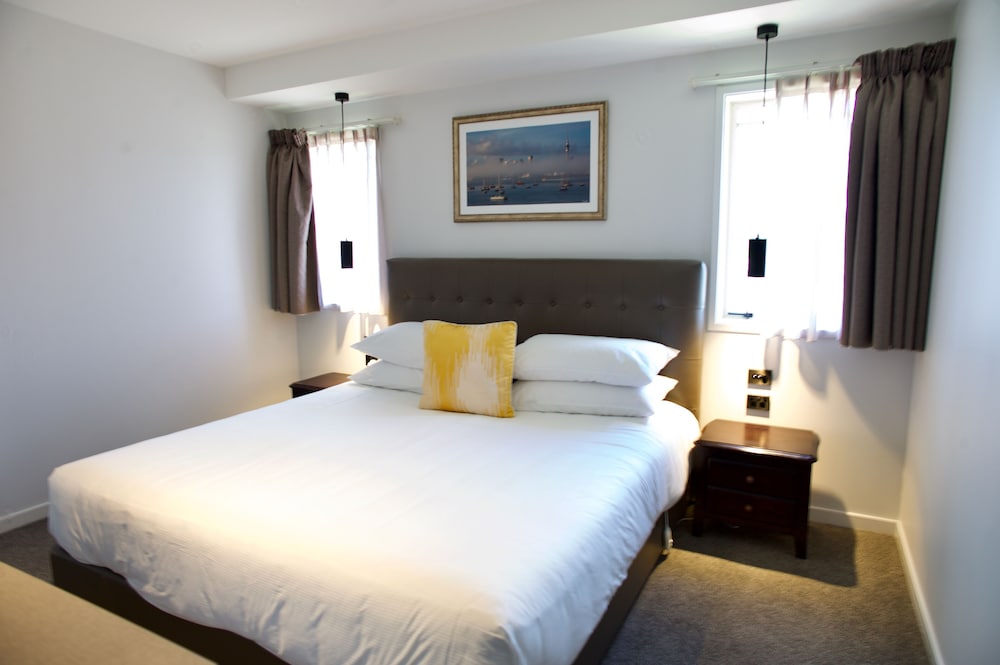 2 BEDROOMS, LUXURY, APARTMENT