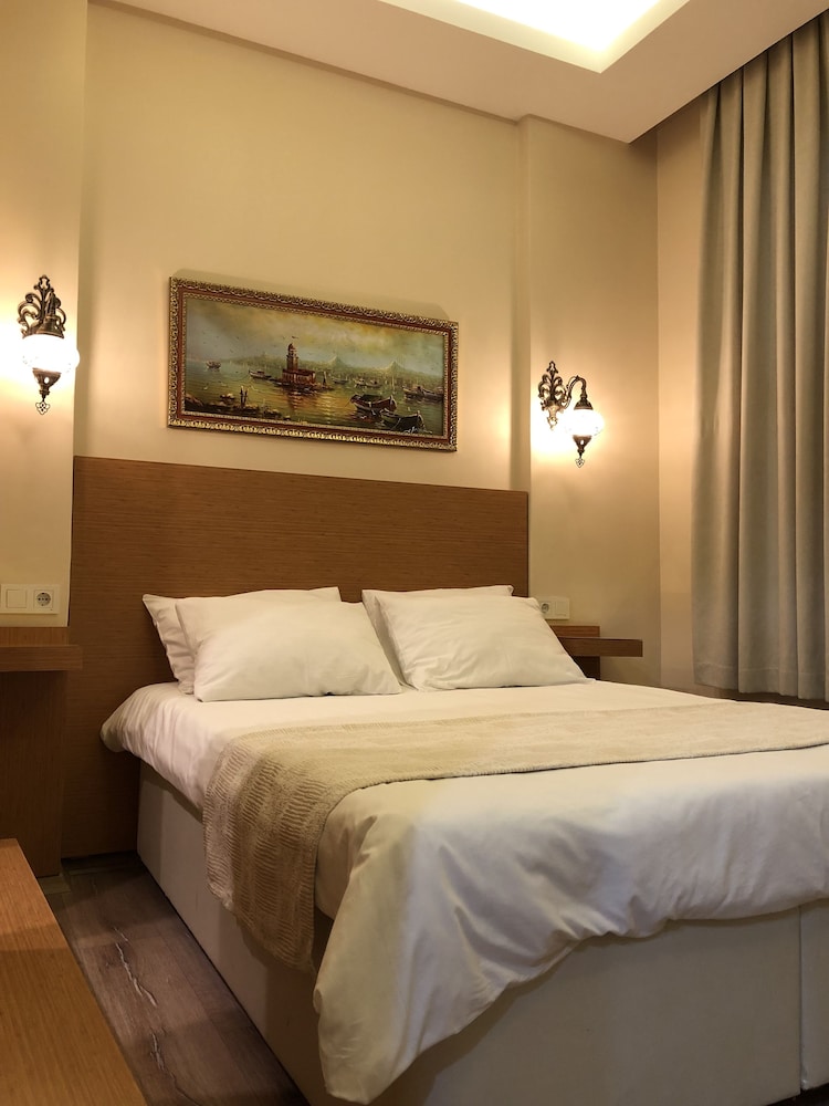 Ottoman's Pearl Hotel 8/61