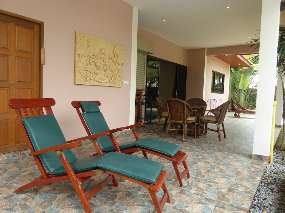 Tropicana Beach Villa At Vip Resort 30/50