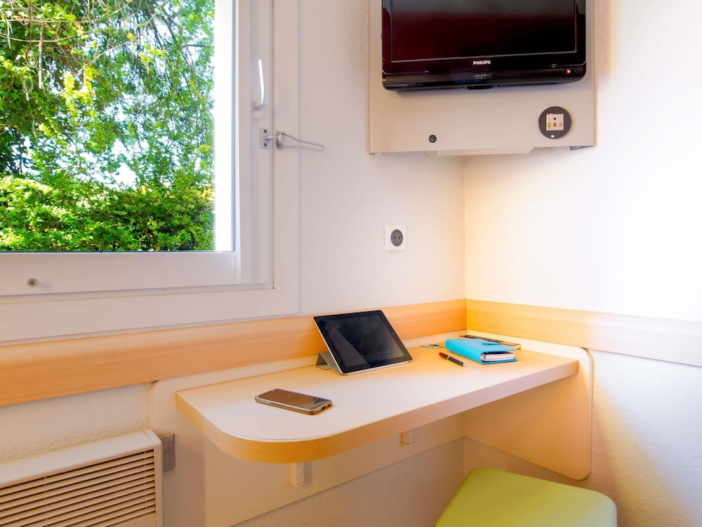 Ibis Budget Frejus Capitou A8 48/61