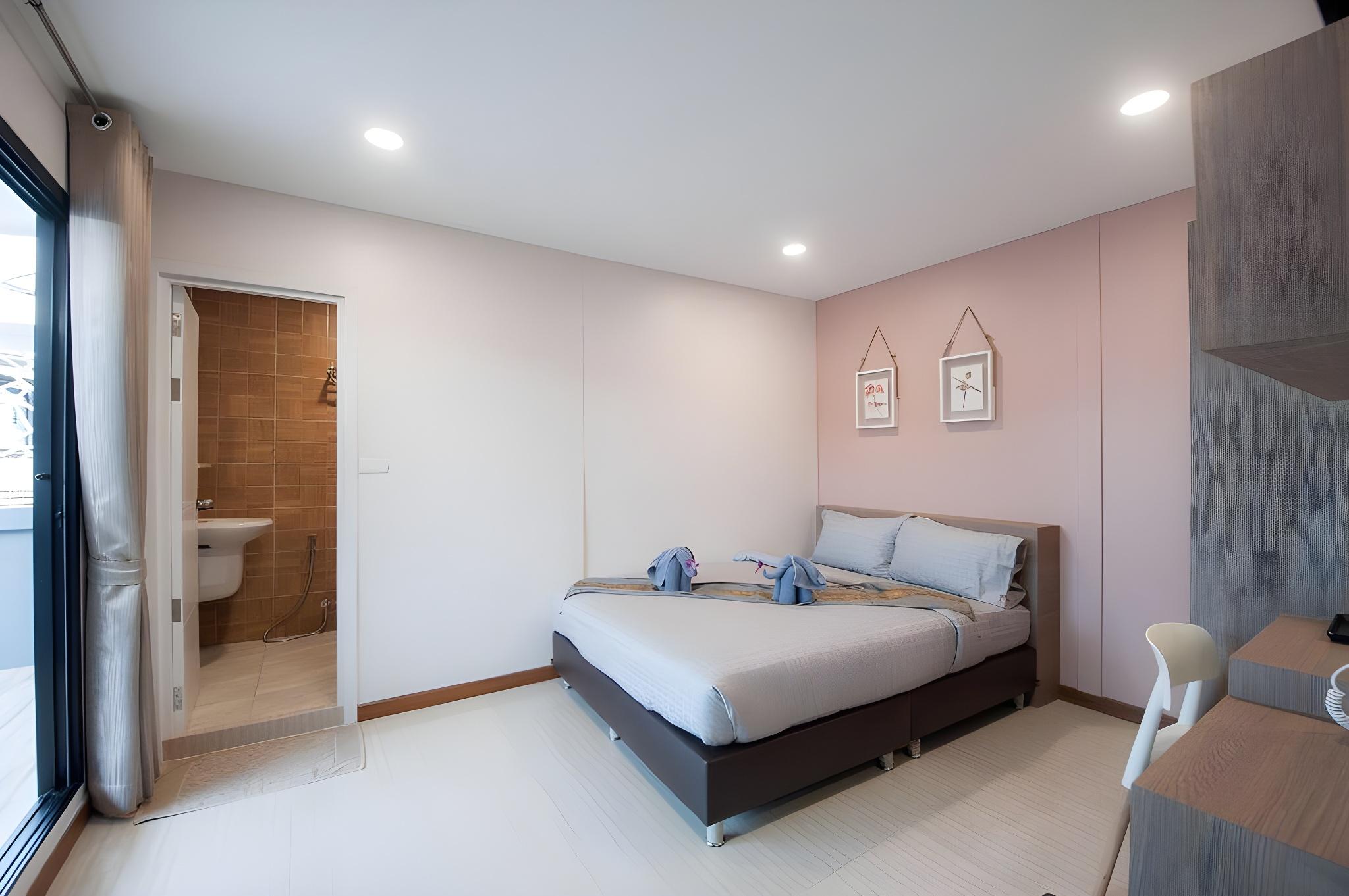 Suite, Queen Bed