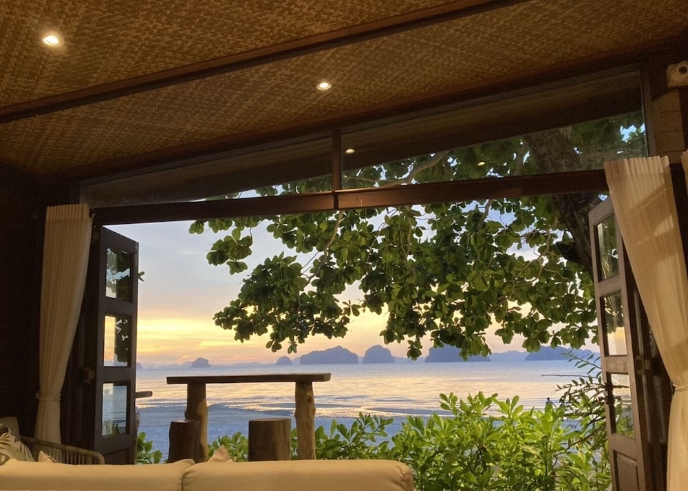 Tup Kaek Sunset Beach Resort and Spa 11/75