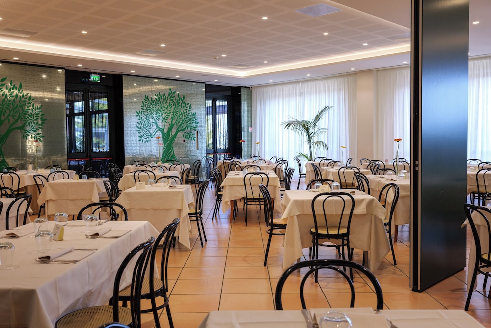Albergo Ristorante Pizzeria Tonino 33/50