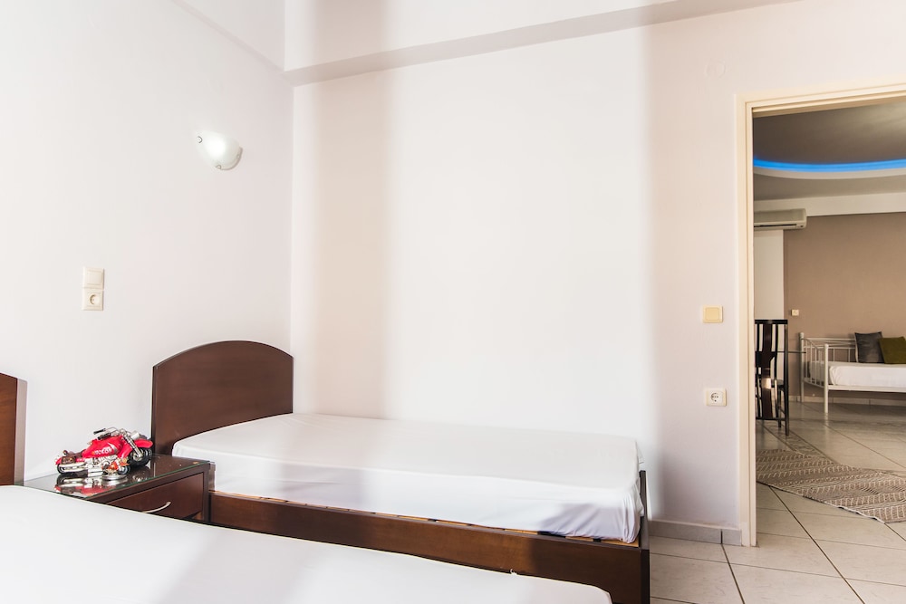 Yiannis Manos Hotel Resort 15/50