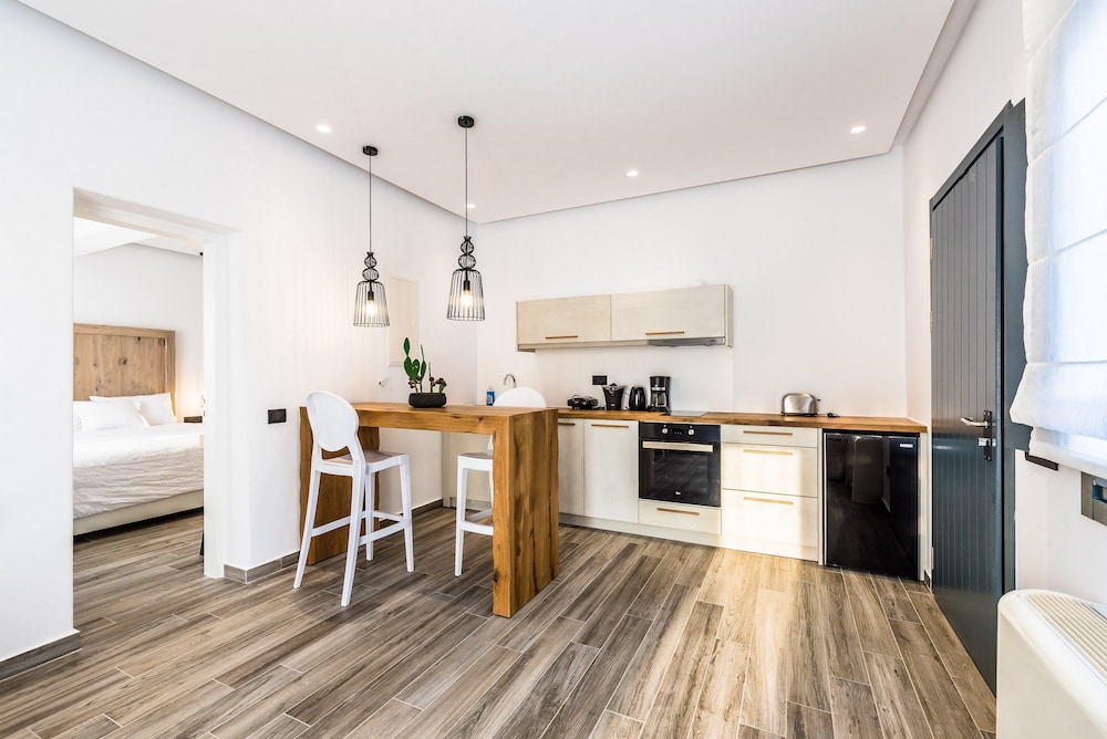 Portes Mykonos Suites And Villas 48/77