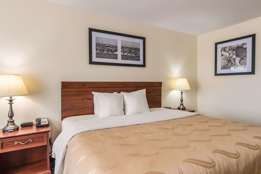 Quality Inn Foristell, MO 9/48