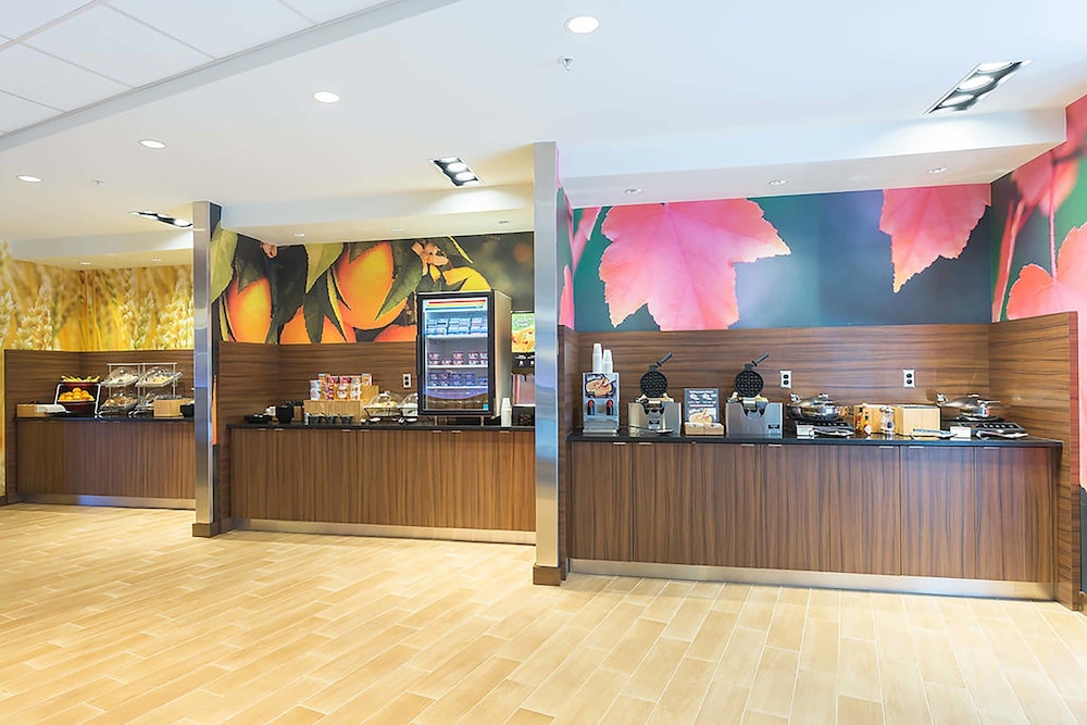 Lobby at Fairfield Inn And Suites Jamestown, JAMESTOWN - ND