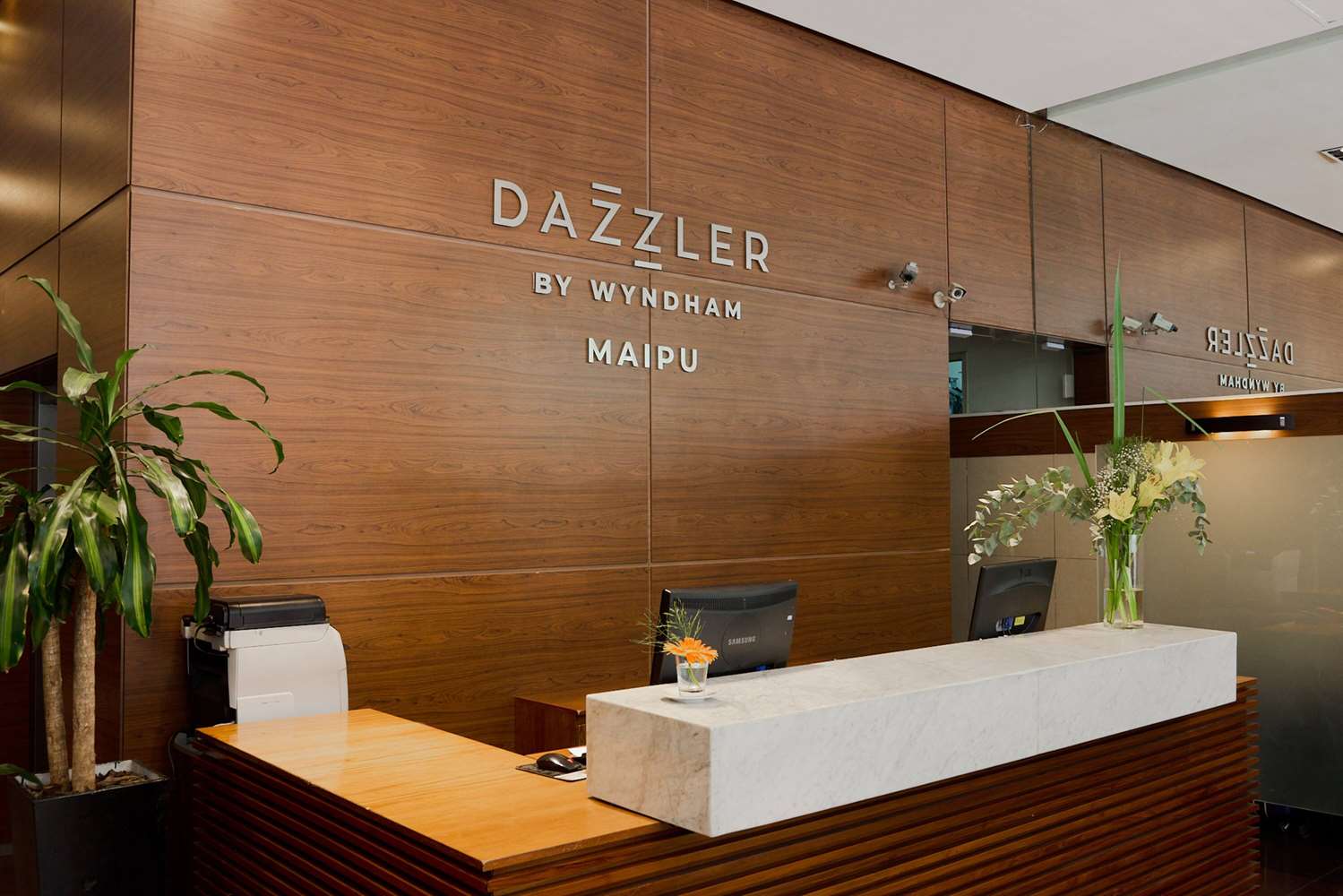 Dazzler by Wyndham Buenos Aires Maipu 9/76