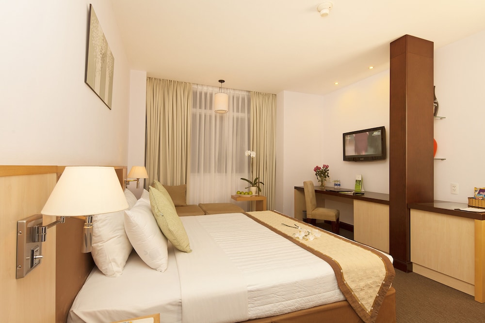 SIGNATURE, DELUXE, DOUBLE OR TWIN BED
