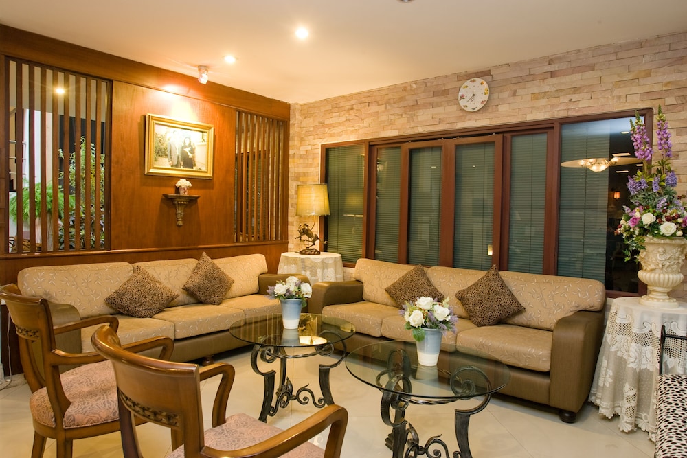 Eurana Boutique Hotel 64/87
