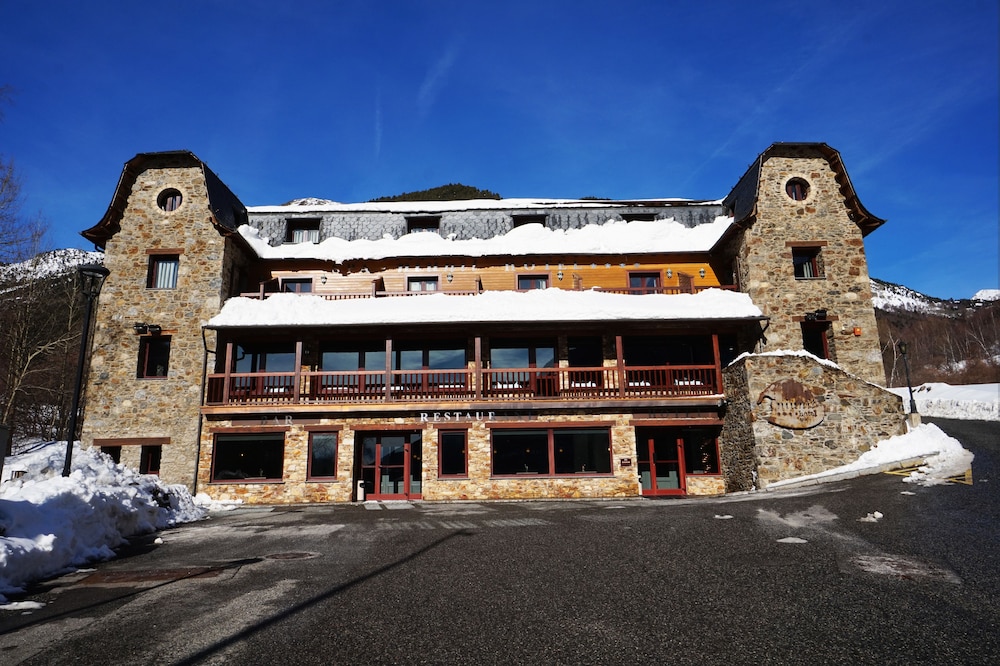 Hotel & SPA Niunit 2/17