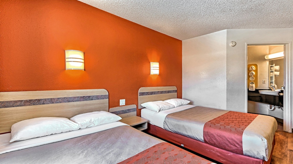 Motel6 Killeen, TX 33/64