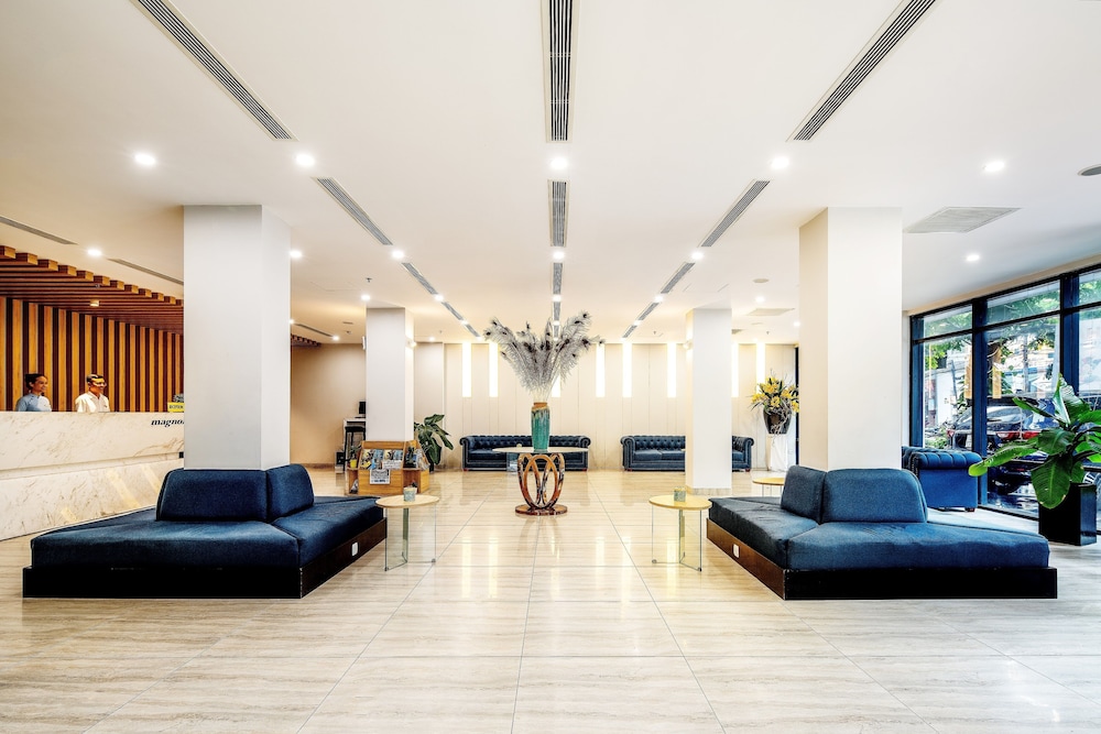 Magnolia Hotel 48/71