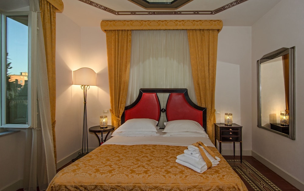 JUNIOR SUITE, STUDIO