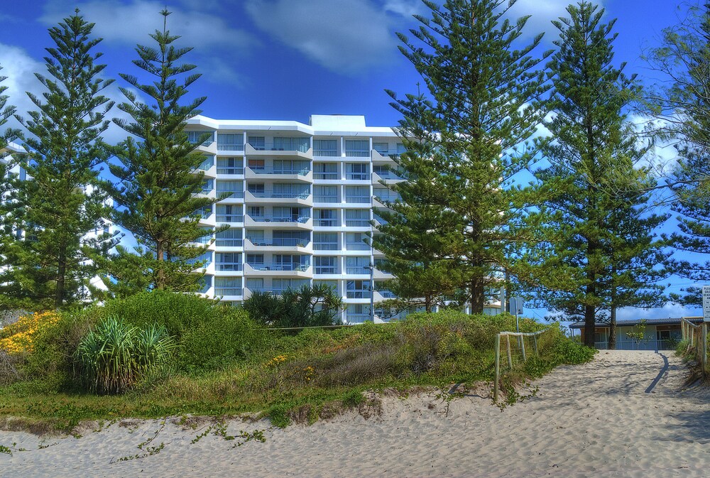 Solnamara Beachfront Apartments 7/75