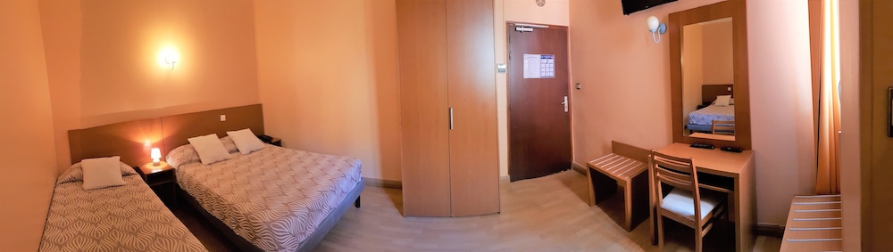 Le Dauphin Hotel 33/54