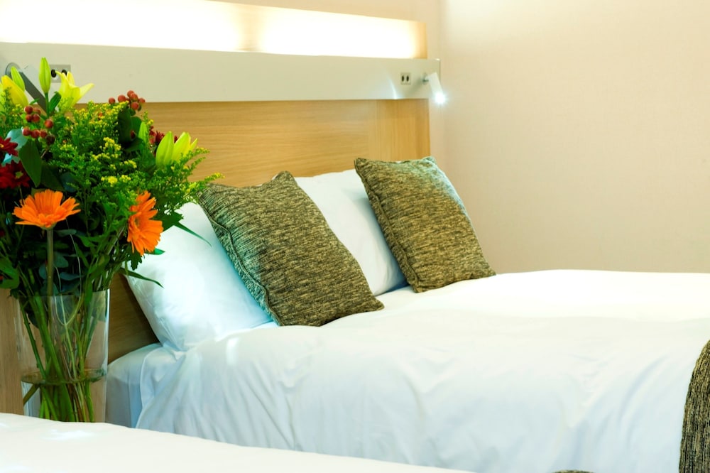 Carlton Hotel 10/61