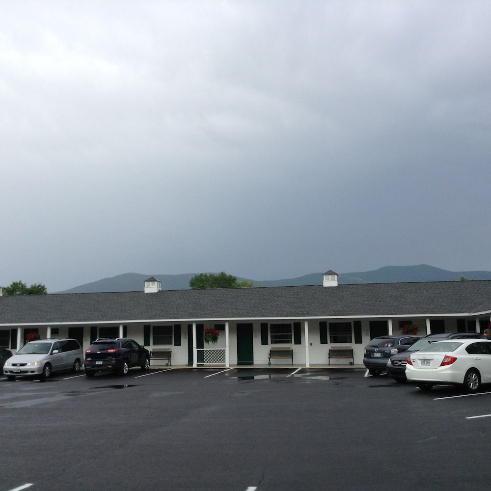 Briarcliff Motel 22/30
