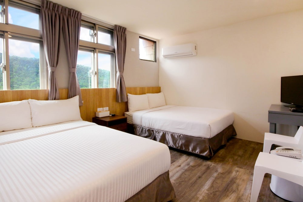 Toong Hsiang Hotel 10/44