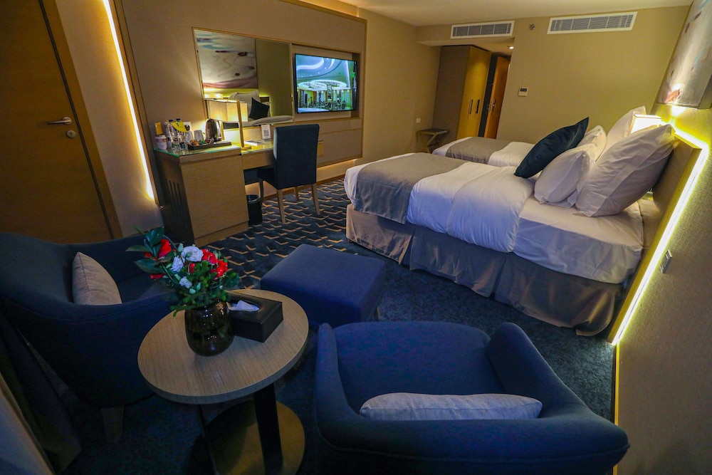 فندق شيرفل الواحة عنيزة(Cheerful Al Waha Unayzah Hotel Ex Golden Tulip Al Waha) 57/72