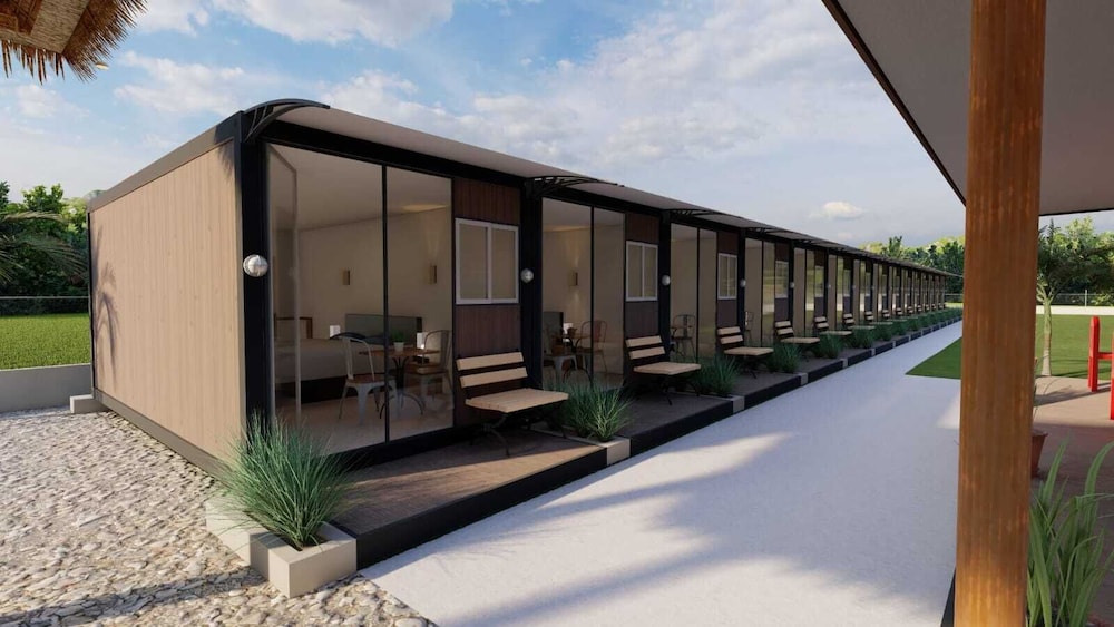 Airport Nest Inn