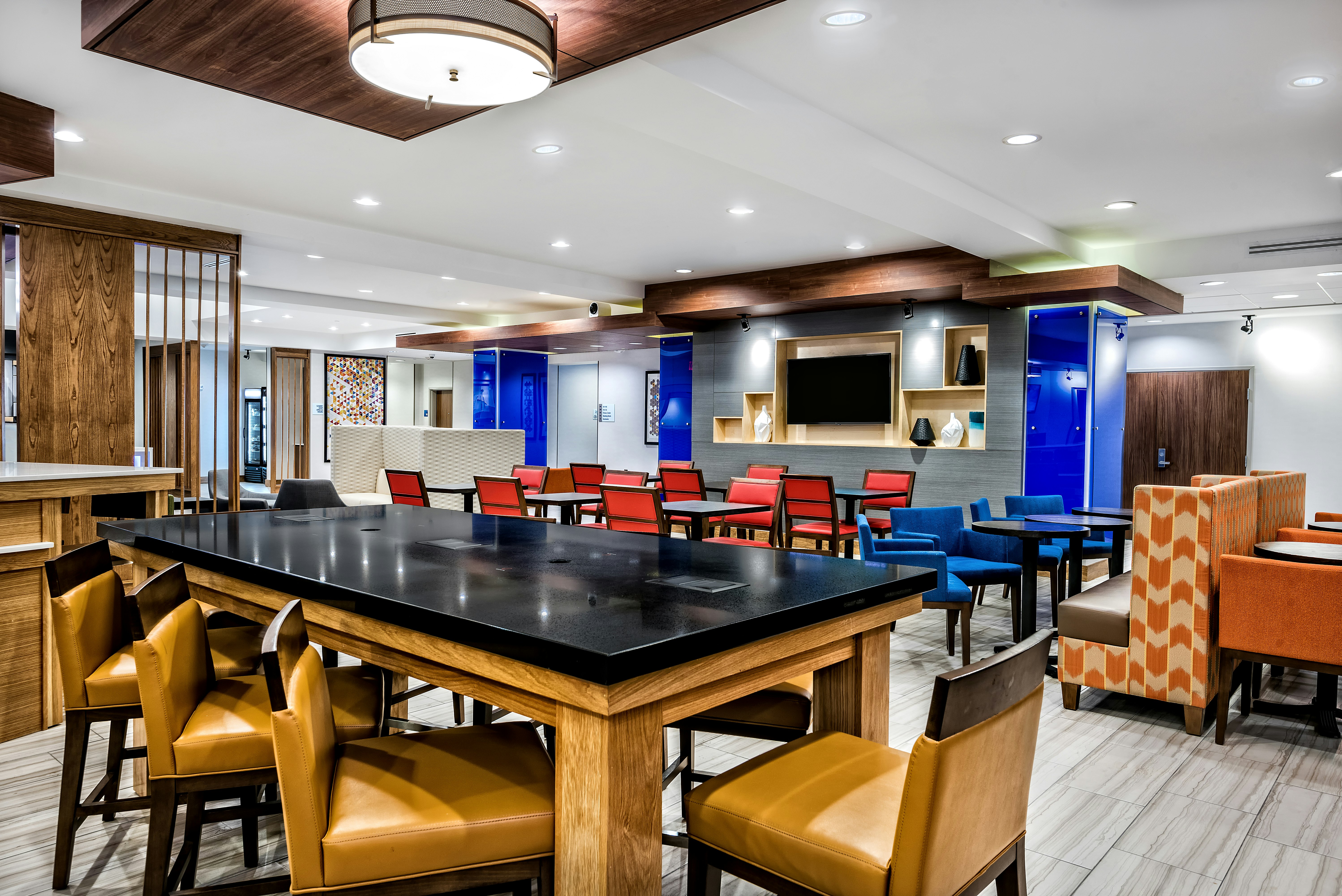 Holiday Inn Express & Suites Round Rock - Austin N 37/52
