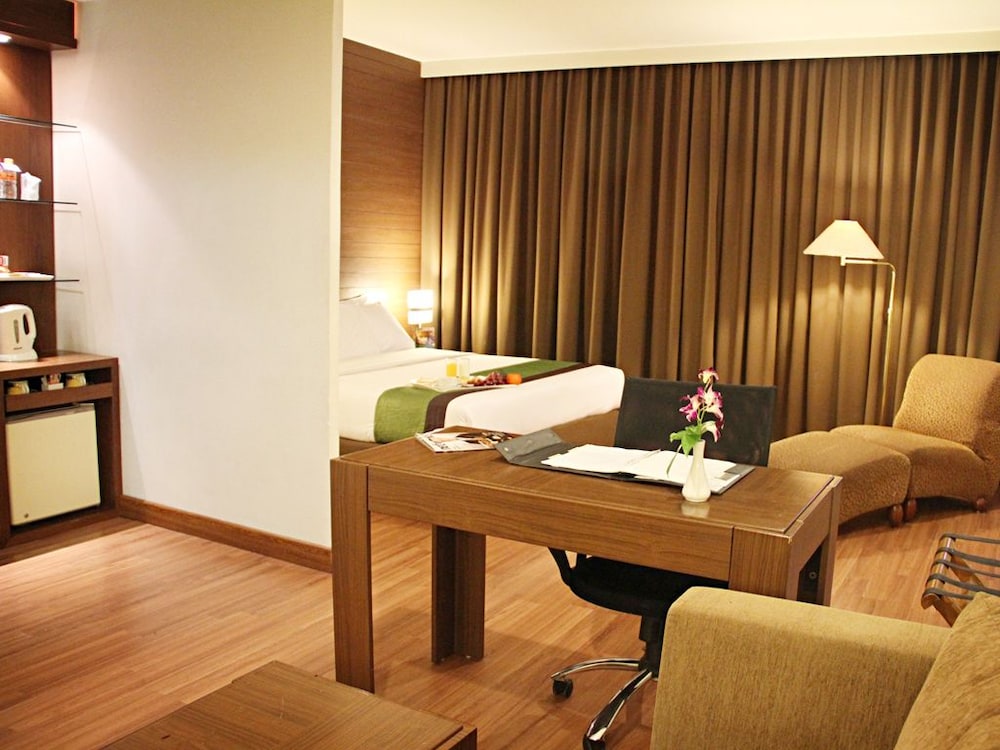 Grand Cemara Hotel Kt 35/39
