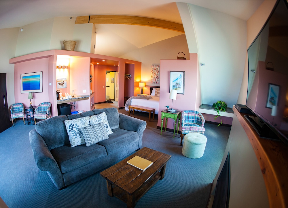 Blue Wave Inn 38/67