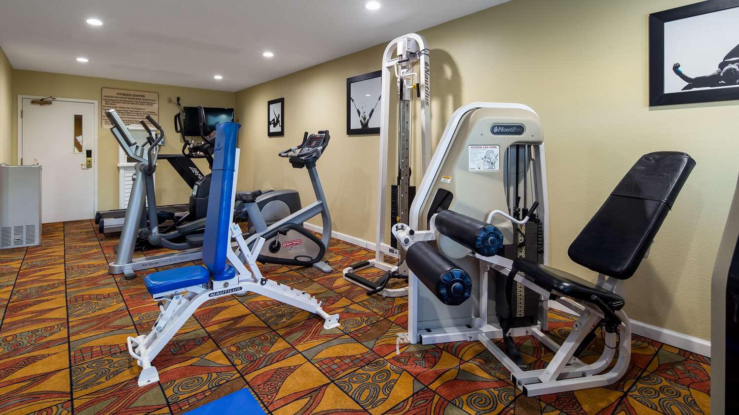 Best Western Plus Newport News Inn & Suites 5/10