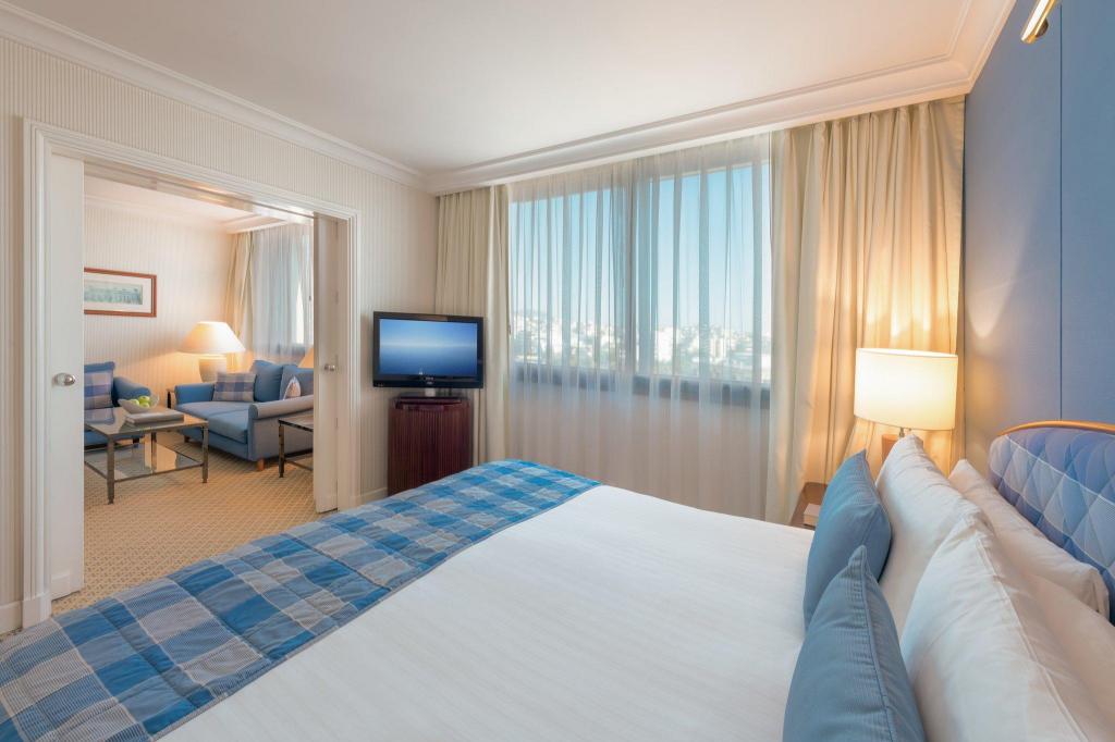 Club Intercontinental, Suite, King Bed
