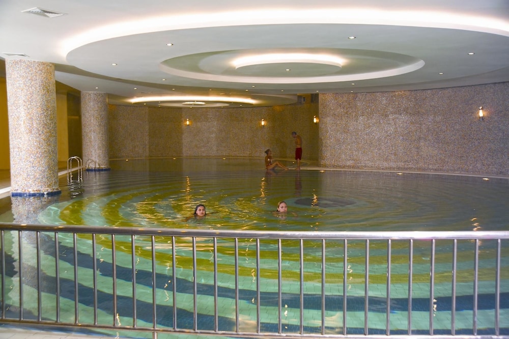 Rox Royal Hotel 30/67