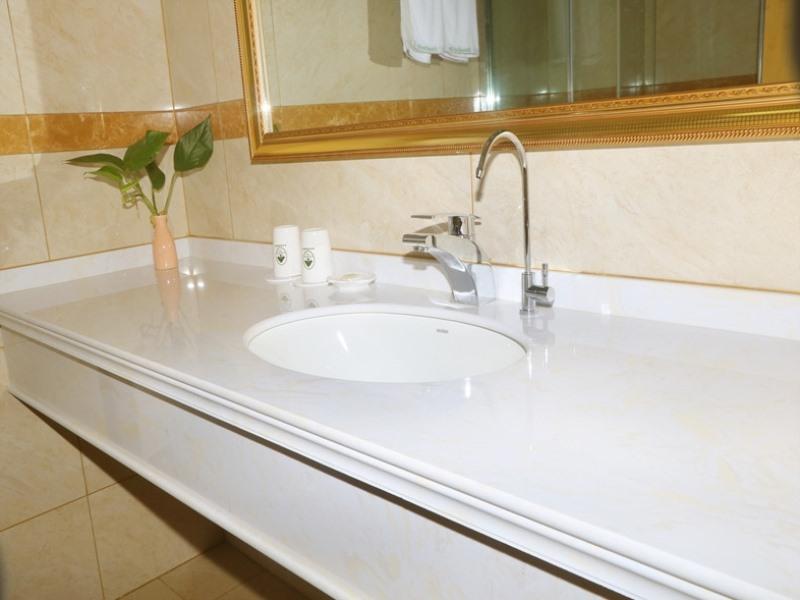 GreenTree Inn Chizhou Dongzhi County Lishan Xiushui Express Hotel 22/24