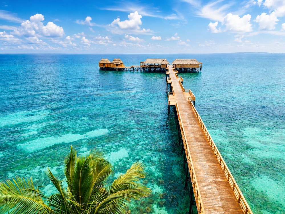 Kwanza Resort by Sunrise 57/60
